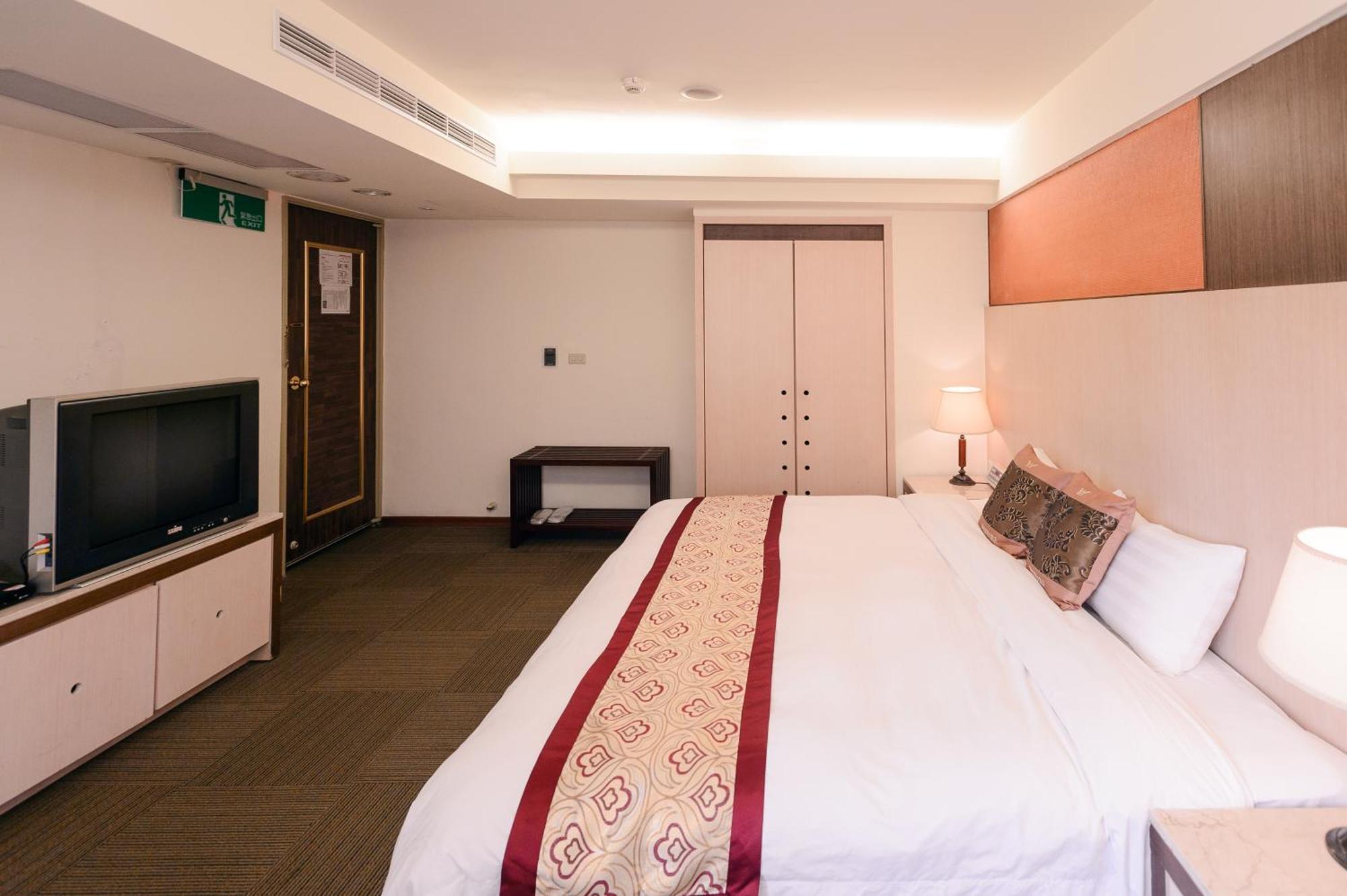 Waugh Den Business Hotel Taichung Chambre photo