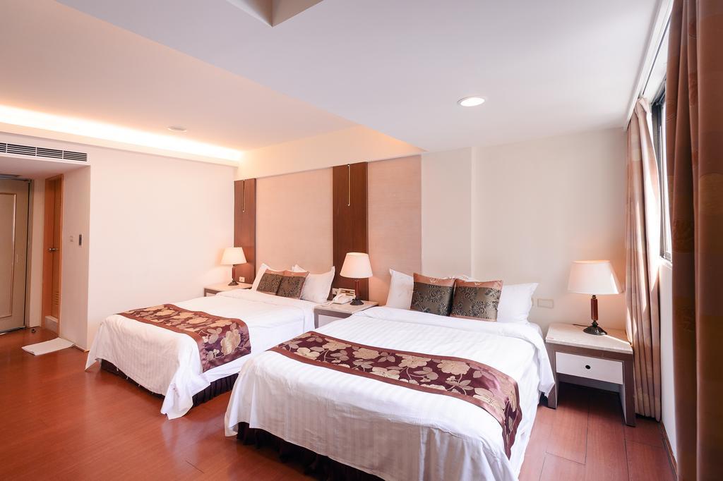 Waugh Den Business Hotel Taichung Chambre photo